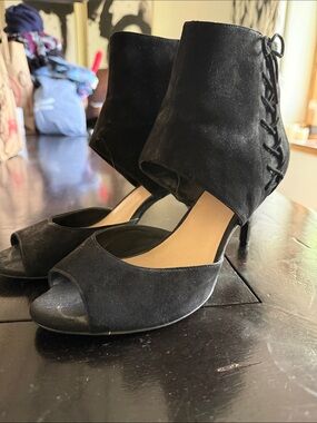Nine West Black Suede Open-Toe Ankle-Cuff Heels